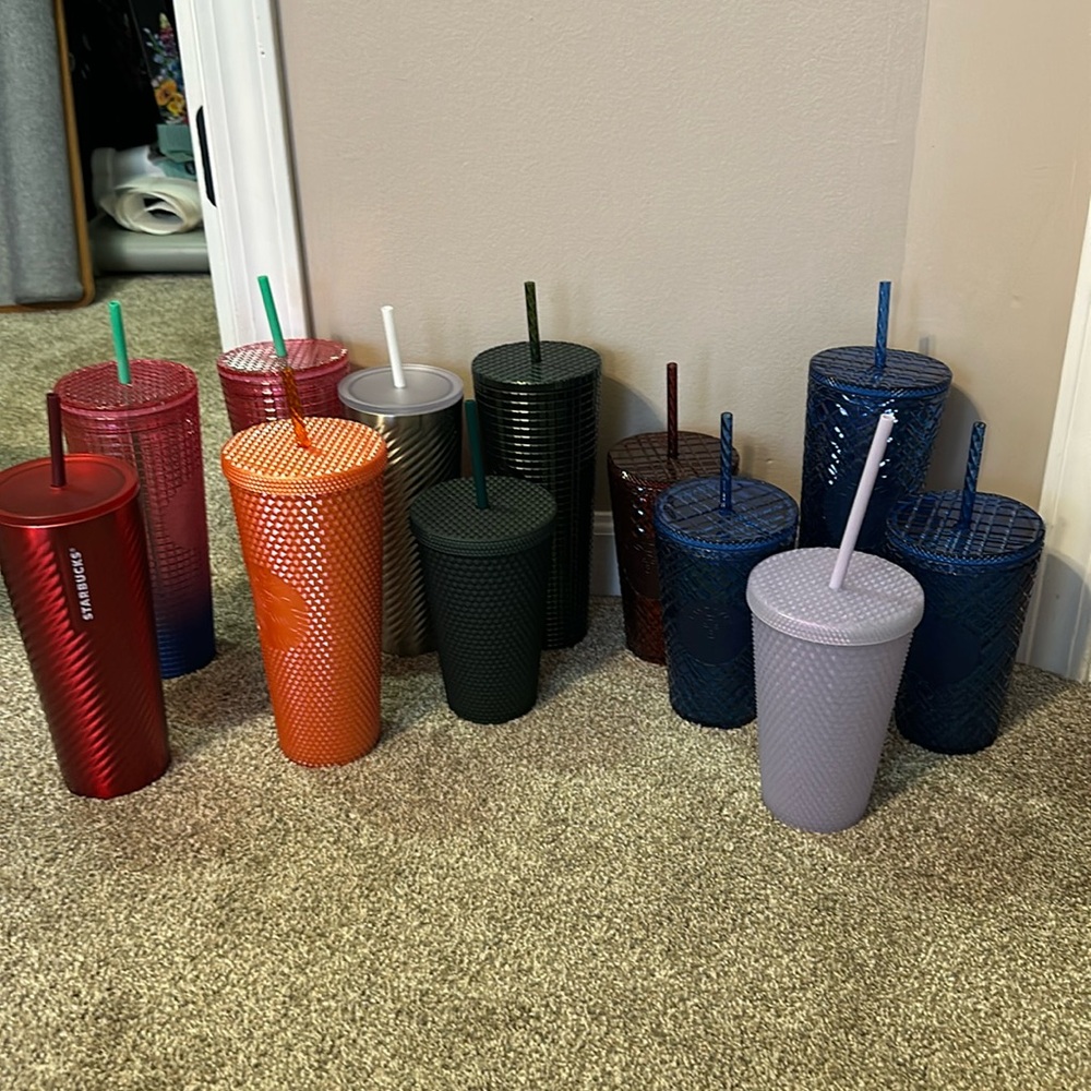 Starbucks lot of 12 new tumblers
